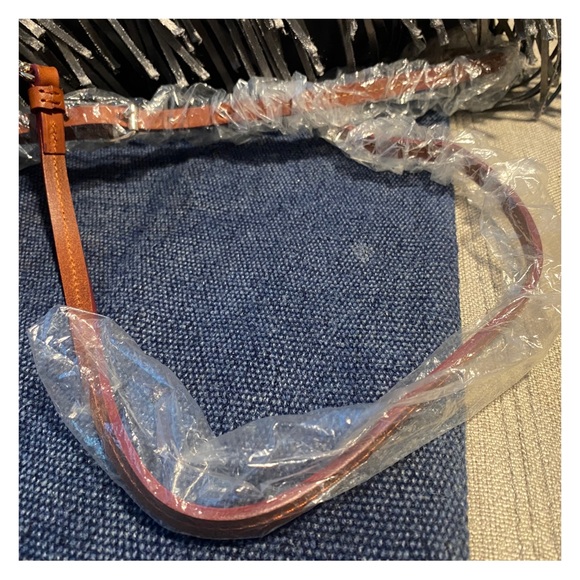 🔵  DOONEY & BOURKE NFL NY Giants Foldover Crossbody Purse NWT - Picture 4 of 7